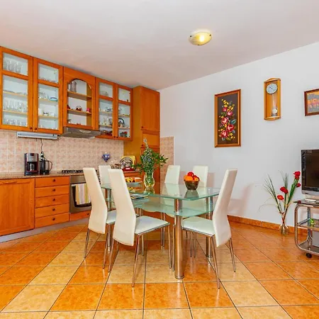 Apartamento In 41606 *