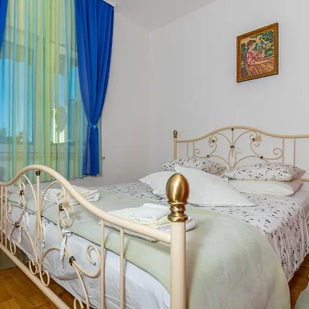 Apartment In 41606 Dramalj