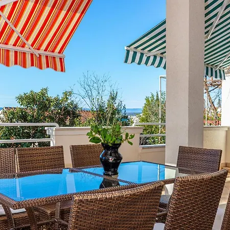 In 41606 Apartamento *