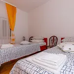 In 41606 Daire Dramalj